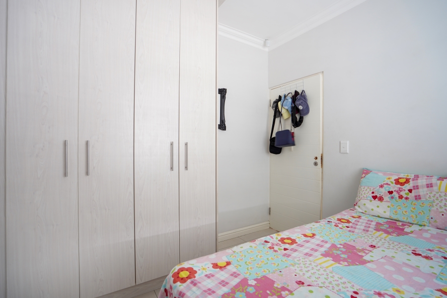 2 Bedroom Property for Sale in Parklands North Western Cape